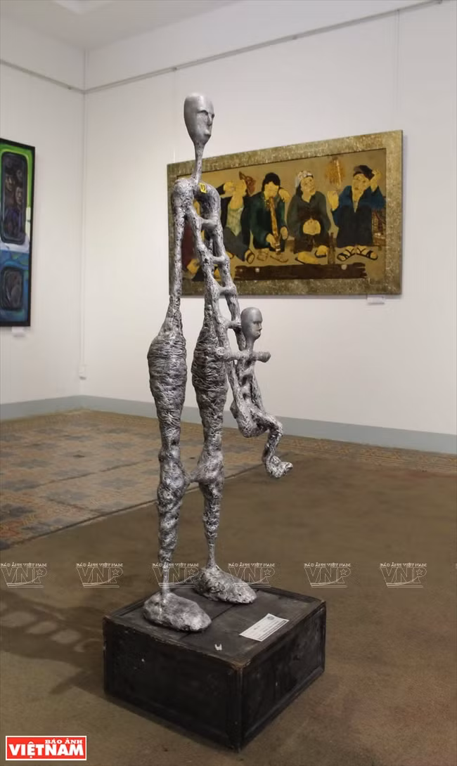 2017年年轻美术双年展：浓郁生活气息 ảnh 13