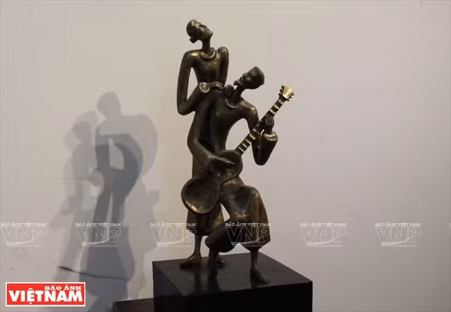 2017年年轻美术双年展：浓郁生活气息 ảnh 15