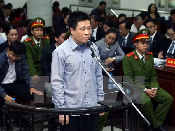 公安机关对越南海洋商业银行前董事长何文深贪腐案进行进一步调查 ảnh 1 公安机关对越南海洋商业银行前董事长何文深贪腐案进行进一步调查 ảnh 1