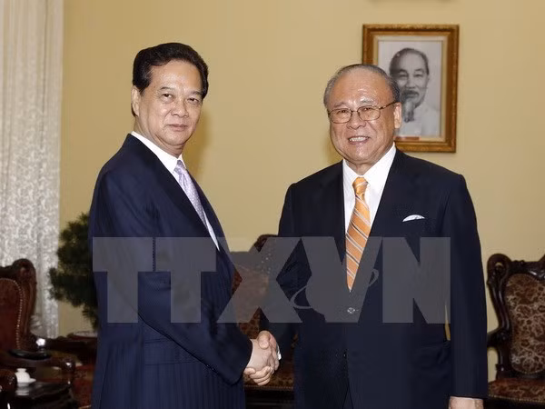 越南政府总理阮晋勇会见日越友好议员联盟特别顾问 ảnh 1 越南政府总理阮晋勇会见日越友好议员联盟特别顾问 ảnh 1