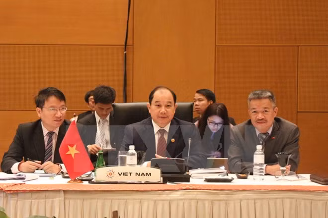 越南参加2015年东盟贸易投资峰会 ảnh 1