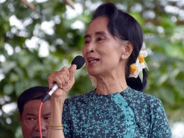 缅甸民盟领袖昂山素季重新当选下议院议员 ảnh 1