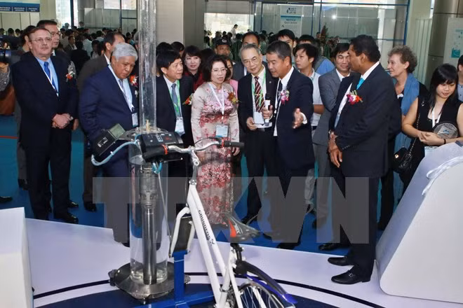 380家企业参加2015年国际水处理展和能源展 ảnh 1
