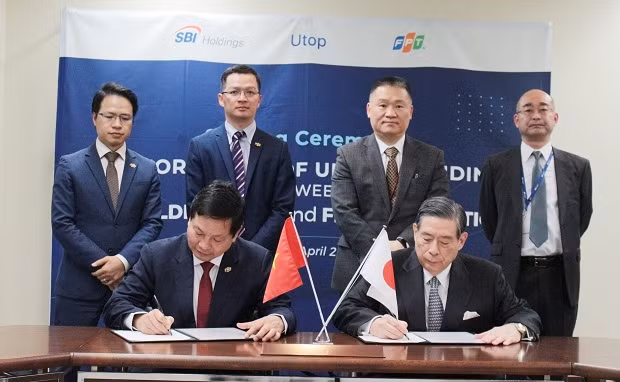 越南FPT集团与日本SBI控股株式会社联合启动零售业绩奖励计划 ảnh 1 越南FPT集团与日本SBI控股株式会社联合启动零售业绩奖励计划 ảnh 1