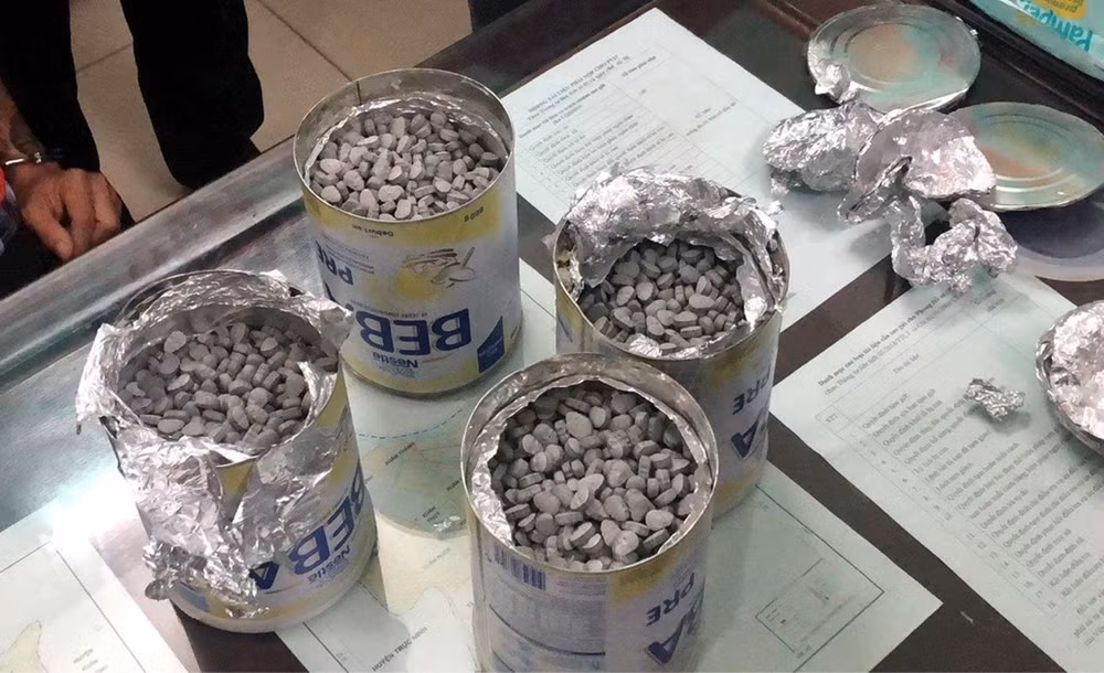 南定省侦破一起跨境邮寄贩运毒品案 ảnh 1 南定省侦破一起跨境邮寄贩运毒品案 ảnh 1
