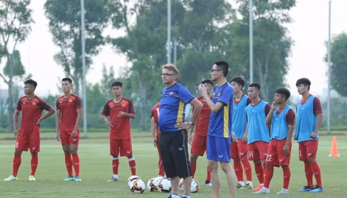 越南U19球队为2020亚足联U19足球锦标赛做好准备 ảnh 1 越南U19球队为2020亚足联U19足球锦标赛做好准备 ảnh 1
