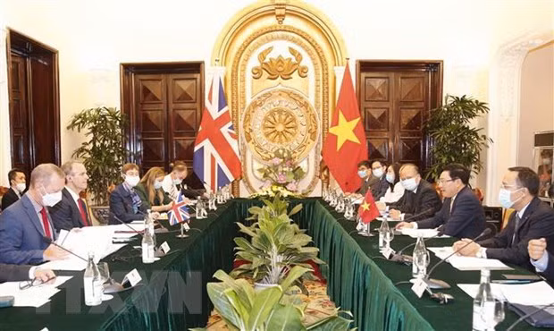 越南与英国发表关于战略伙伴关系的联合声明 ảnh 1 越南与英国发表关于战略伙伴关系的联合声明 ảnh 1