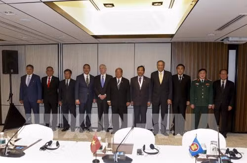 第16届香格里拉对话会: 东南亚国防官员聚焦恐怖主义的威胁 ảnh 1 第16届香格里拉对话会: 东南亚国防官员聚焦恐怖主义的威胁 ảnh 1