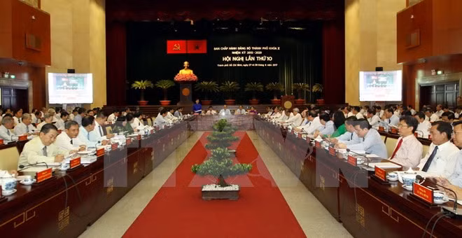 越共胡志明市第十届委员会第十次全体会议拉开帷幕 ảnh 1 越共胡志明市第十届委员会第十次全体会议拉开帷幕 ảnh 1