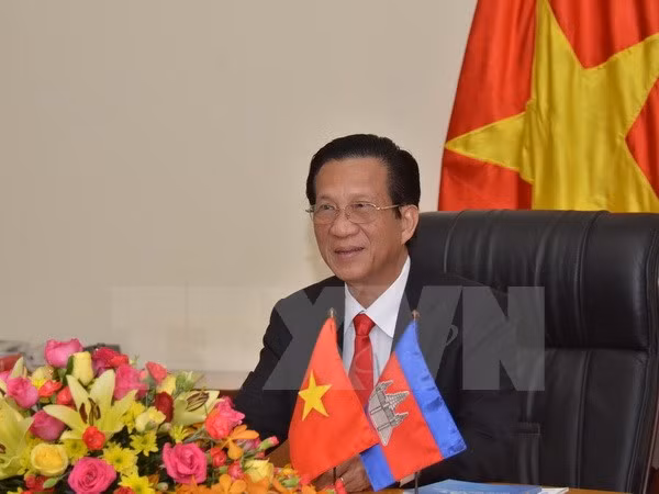 《柬埔寨之光》日报:越柬两国合作潜力巨大 应努力将潜力化为现实 ảnh 1 《柬埔寨之光》日报:越柬两国合作潜力巨大 应努力将潜力化为现实 ảnh 1