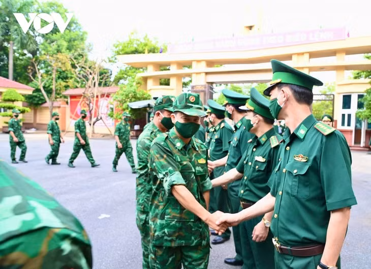 越南人民军来自人民,服务人民 ảnh 1 越南人民军来自人民,服务人民 ảnh 1