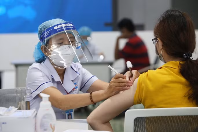 与中国广西接壤的广宁省边境县份加快疫苗接种进度 ảnh 1 与中国广西接壤的广宁省边境县份加快疫苗接种进度 ảnh 1