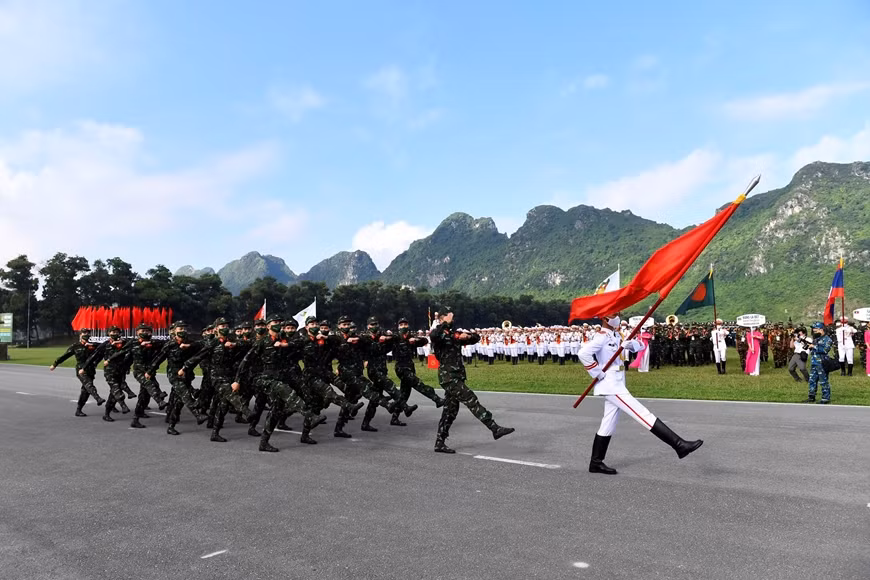 2021年国际军事比赛:越南承办的“狙击边界”和“事故区域” 两比赛正式开赛 ảnh 1 2021年国际军事比赛:越南承办的“狙击边界”和“事故区域” 两比赛正式开赛 ảnh 1