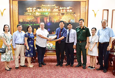 挪威人民援助组织帮助越南承天顺化省清除地雷 ảnh 1 挪威人民援助组织帮助越南承天顺化省清除地雷 ảnh 1