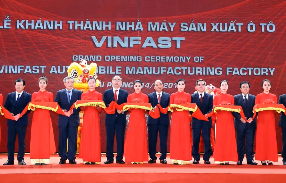 阮春福总理:希望VinFast的产品带有越南烙印和特色 ảnh 1 阮春福总理:希望VinFast的产品带有越南烙印和特色 ảnh 1