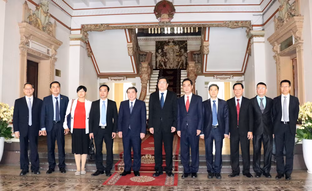胡志明市人民委员会主席会见中国湖南省省委书记 ảnh 3 胡志明市人民委员会主席会见中国湖南省省委书记 ảnh 3
