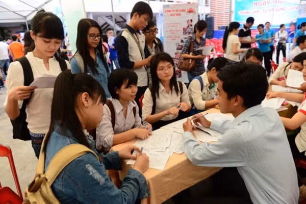 劳工证审批制度改革为外国劳工提供便利 ảnh 1 劳工证审批制度改革为外国劳工提供便利 ảnh 1