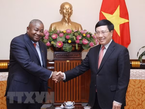 范平明会见莫桑比克新任驻越大使 ảnh 1 范平明会见莫桑比克新任驻越大使 ảnh 1