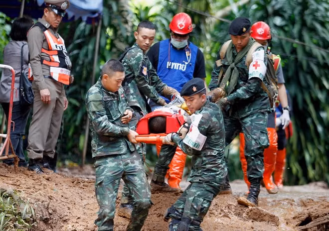 泰国少年足球队13人失踪九天后被找到 ảnh 2