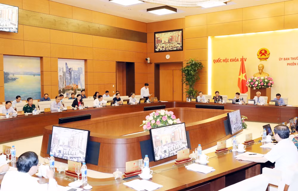 越南第十四届国会常委会第二十五次会议在河内召开 ảnh 2 越南第十四届国会常委会第二十五次会议在河内召开 ảnh 2