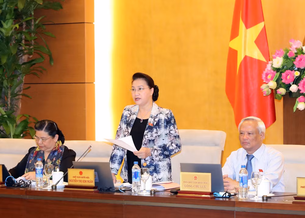 越南第十四届国会常委会第二十五次会议在河内召开 ảnh 1 越南第十四届国会常委会第二十五次会议在河内召开 ảnh 1