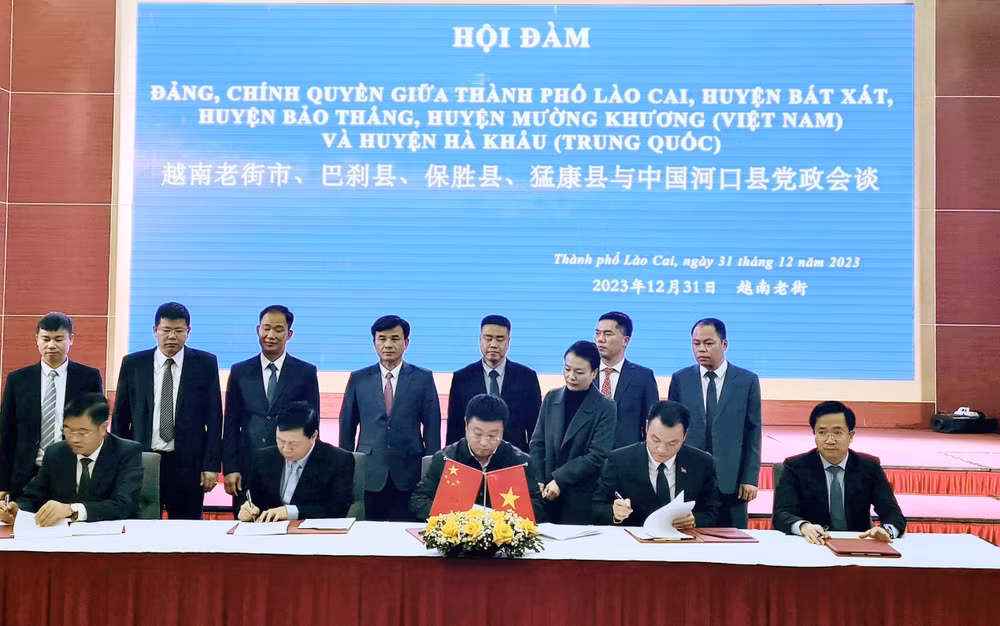 越南老街各地方与中国云南省河口县加强合作 ảnh 2