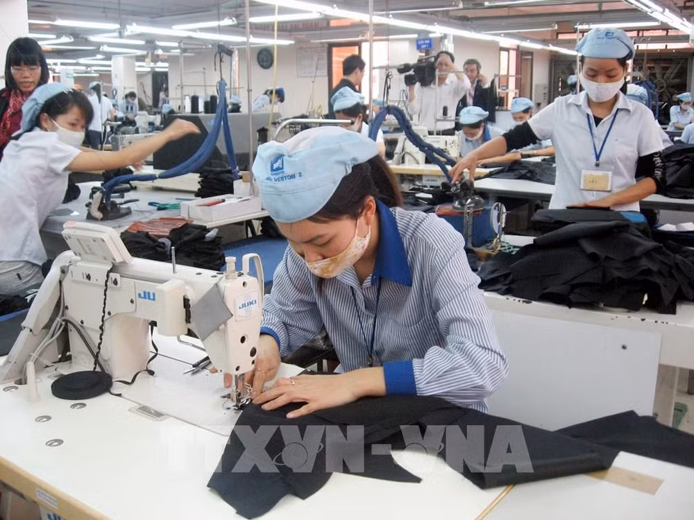 彭博社对越南2024年经济做出积极预测 ảnh 2 彭博社对越南2024年经济做出积极预测 ảnh 2