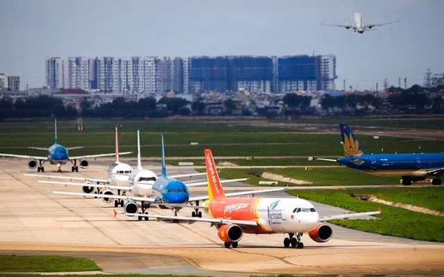 航空和铁路增加航班列车班次 满足人们春节假期出行需求 ảnh 1 航空和铁路增加航班列车班次 满足人们春节假期出行需求 ảnh 1