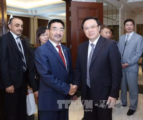 哈萨克斯坦共产人民党代表团访问越南 ảnh 1 哈萨克斯坦共产人民党代表团访问越南 ảnh 1