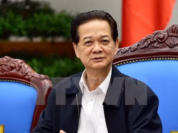 越南政府总理阮晋勇启程出访欧洲 ảnh 1