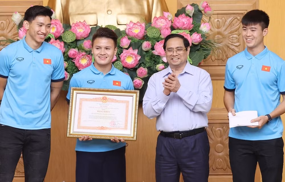 政府总理范明政:体育有助于加强民族大团结 展现越南人意志和毅力 ảnh 1 政府总理范明政:体育有助于加强民族大团结 展现越南人意志和毅力 ảnh 1