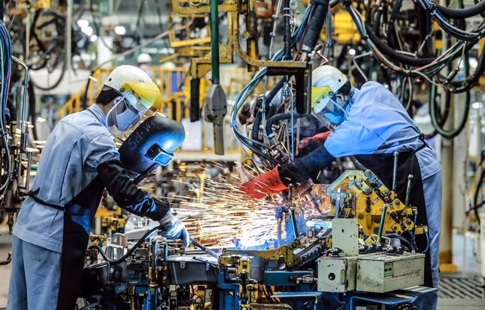 2021年前7月平福省工业生产指数增长15.63% ảnh 1 2021年前7月平福省工业生产指数增长15.63% ảnh 1