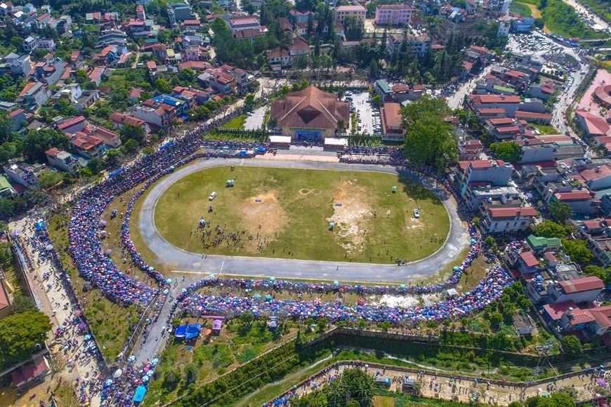 组图：2020年北河传统赛马节吸引了老街省众多骑手携骏马参赛 ảnh 2