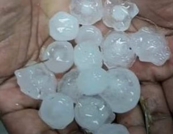 缅甸遭暴风雨冰雹侵袭 至少八人丧命7500栋房屋受损 ảnh 1 缅甸遭暴风雨冰雹侵袭 至少八人丧命7500栋房屋受损 ảnh 1