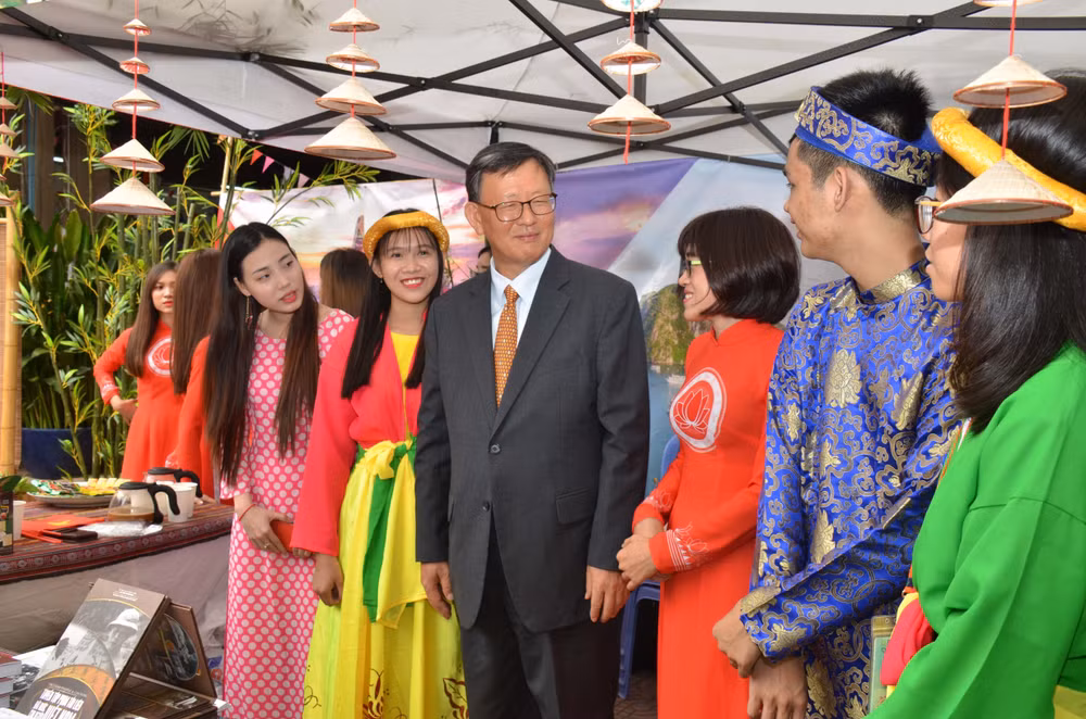 越南参与ASEAN+3节日 希望加强东盟内部及其与各伙伴国之间的信任度和融合度 ảnh 1 越南参与ASEAN+3节日 希望加强东盟内部及其与各伙伴国之间的信任度和融合度 ảnh 1
