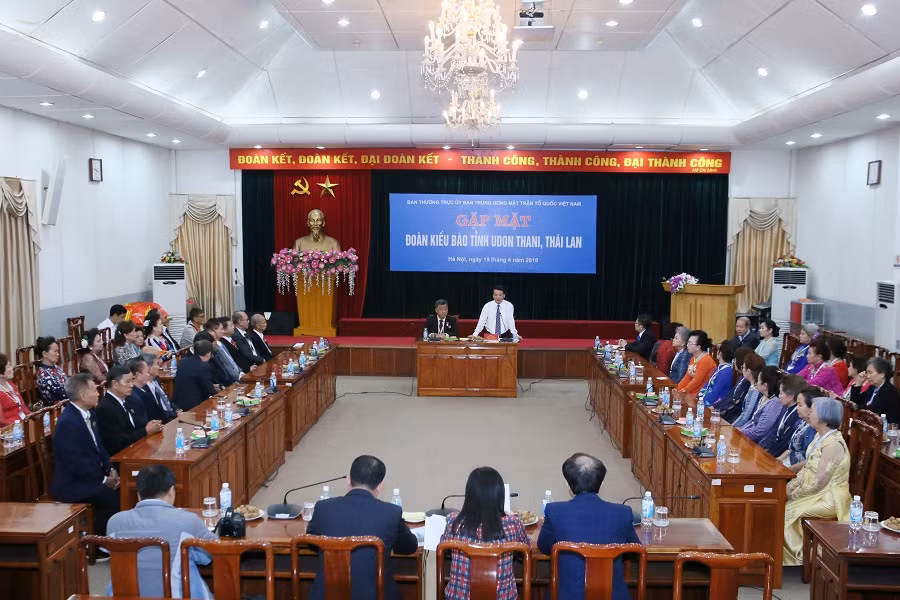 越南祖国阵线继续成为连接侨胞与家乡的桥梁 ảnh 2 越南祖国阵线继续成为连接侨胞与家乡的桥梁 ảnh 2