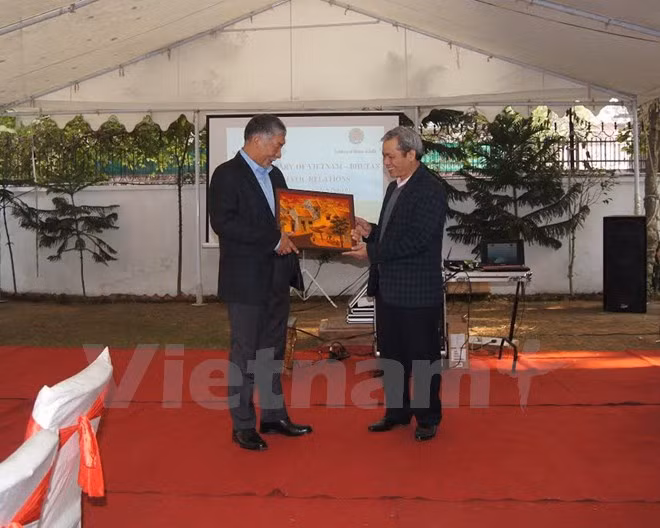 越南与不丹举行建交五周年纪念典礼 ảnh 1 越南与不丹举行建交五周年纪念典礼 ảnh 1