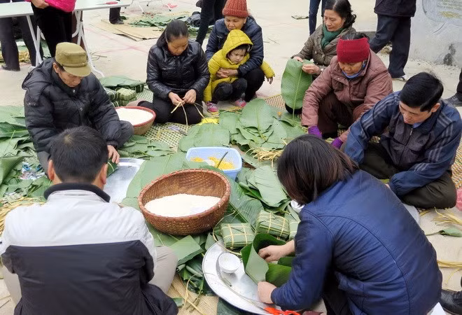 越南人过年必不可少的贡品和习俗——粽子与“冲年喜” ảnh 1 越南人过年必不可少的贡品和习俗——粽子与“冲年喜” ảnh 1