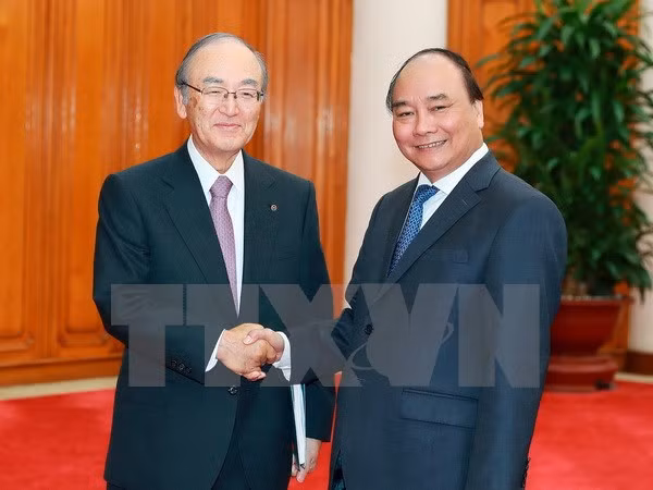 越南政府总理阮春福会见日本商工会议所代表团 ảnh 1