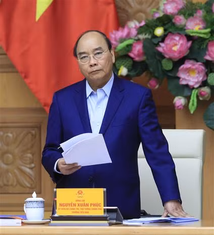 越南政府总理阮春福主持召开越共十三大经济社会小组会议 ảnh 2 越南政府总理阮春福主持召开越共十三大经济社会小组会议 ảnh 2