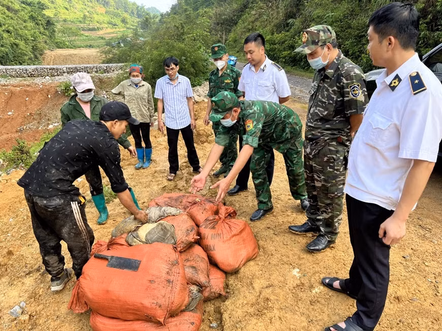 防止边境区域走私活动 ảnh 1 防止边境区域走私活动 ảnh 1