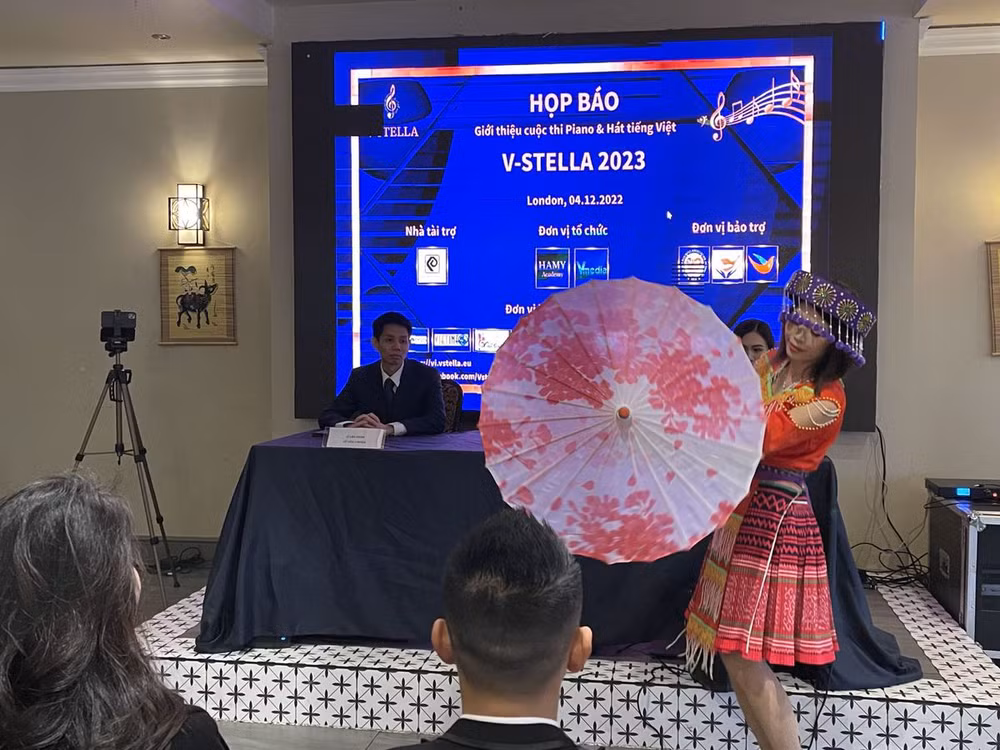 旅居欧洲越南儿童及青少年钢琴与越南歌唱比赛正式启动 ảnh 1 旅居欧洲越南儿童及青少年钢琴与越南歌唱比赛正式启动 ảnh 1