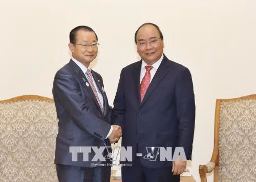 越南政府总理阮春福会见日本众议院研究代表团 ảnh 1