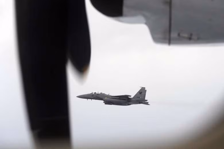 新加坡空军举行军事演习 ảnh 1