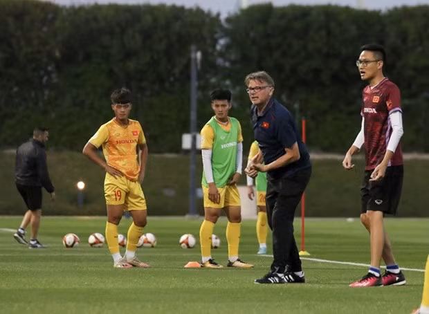 2023多哈杯：越南队进行最后一场训练 ảnh 1