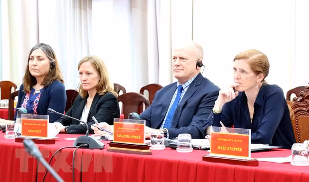 美国国际开发署署长萨曼莎·鲍尔:支持芹苴市应对气候变化方面的政策实施 支持保障人民生活生计的措施 ảnh 1 美国国际开发署署长萨曼莎·鲍尔:支持芹苴市应对气候变化方面的政策实施 支持保障人民生活生计的措施 ảnh 1
