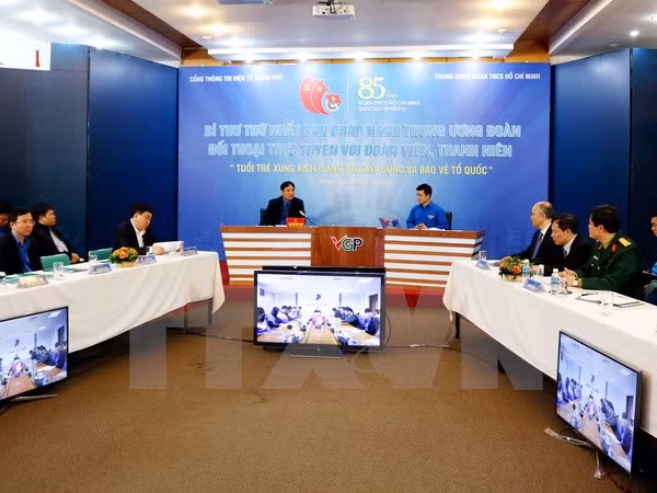 胡志明共青团中央书记处第一书记阮得荣与青年对话 ảnh 1 胡志明共青团中央书记处第一书记阮得荣与青年对话 ảnh 1