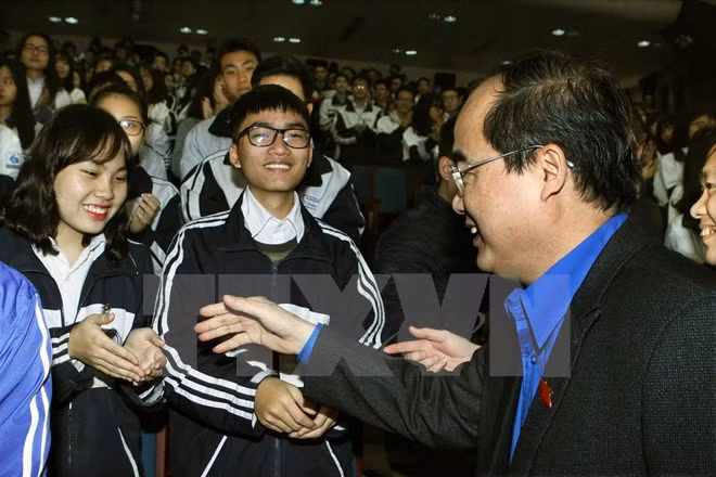 “18岁公民与国会选举”的青年对话会在河内举行 ảnh 1 “18岁公民与国会选举”的青年对话会在河内举行 ảnh 1