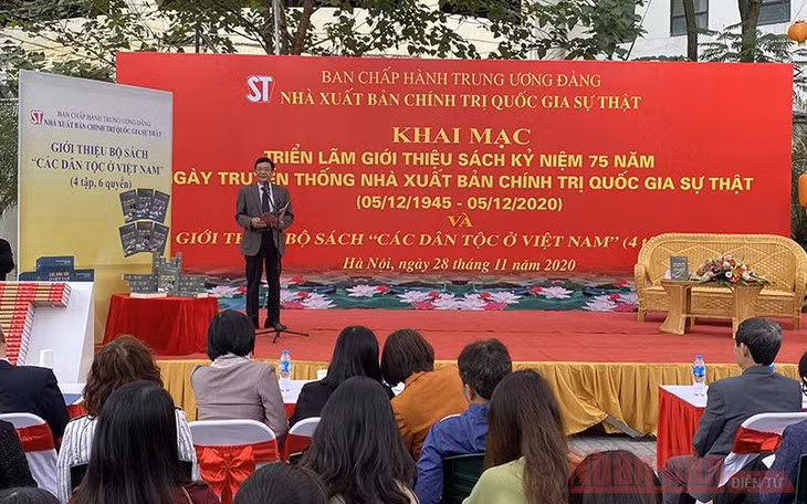 《越南的各个民族》一书问世 ảnh 1