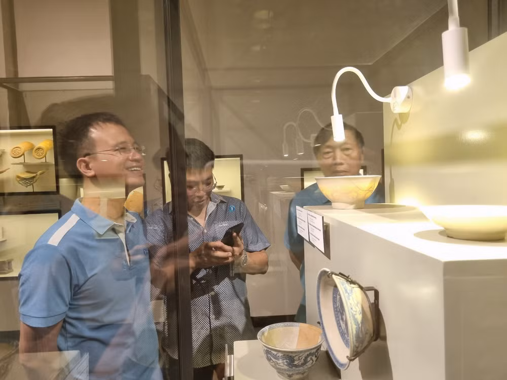向游客推介升龙皇城夜游线路 ảnh 3